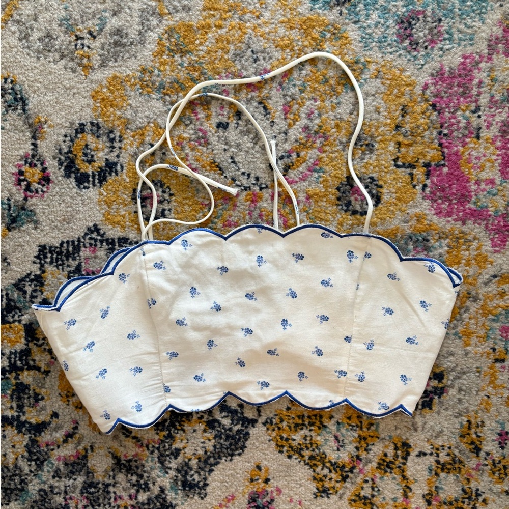 H&M White and Blue Crop Top with Scalloped Edge